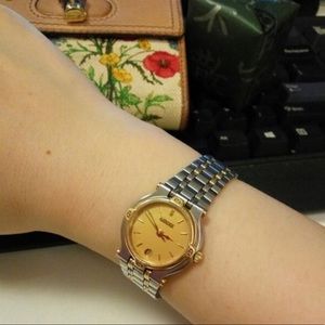 Authentic Gucci 900l 